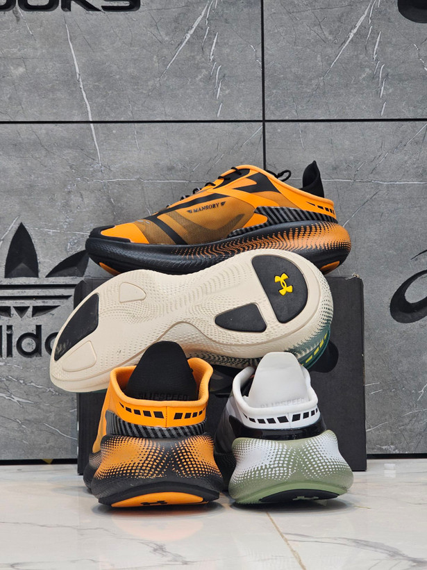 کتونی مسترکوالیتی درجه ۱ آندر آرمور Under Armour UA Echo ساخت ویتنام وارداتی سایز ۴۰الی ۴۵ همراه با جعبه بارکد دار ضمانت کیفیت کالا