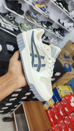 کتونی اسیکس کورت MZ 2.0 مسترکوالیتی درجه ۱ /سایز 40 الی 45/ASICS Court Mz 2.0/ فروش تکی و عمده/ضمانت کیفیت کالا