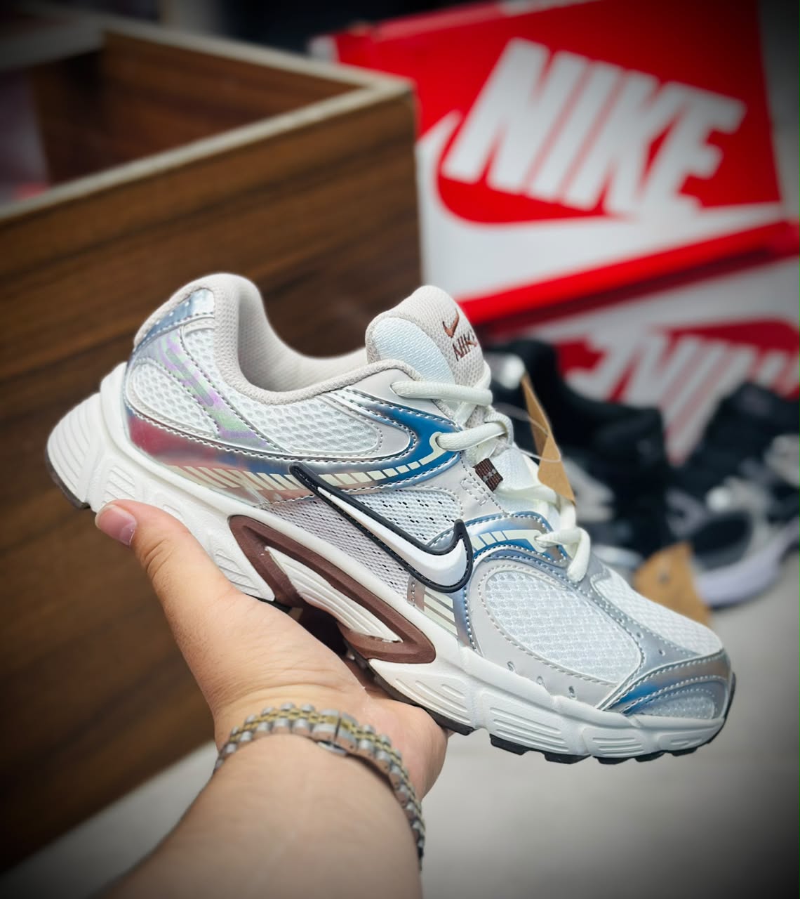 کتونی ویتنامی نایک V5 RNR مسترکوالیتی درجه ۱/ سایز ۳۷ الی ۴۵/ Nike V5k RNR/ضمانت کیفیت کالا/فروش تکی و عمده