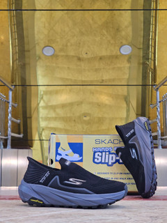 کتونی ویتنامی اسکیچرز اسلیپ اینس Skechers Hands Free Slip-ins طبی و سبک پیاده رویی و روزمره بدون بند سایز۴۰ الی ۴۵ ساخت ویتنام وارداتی فروش تکی و عمده/ضمانت کیفیت کالا