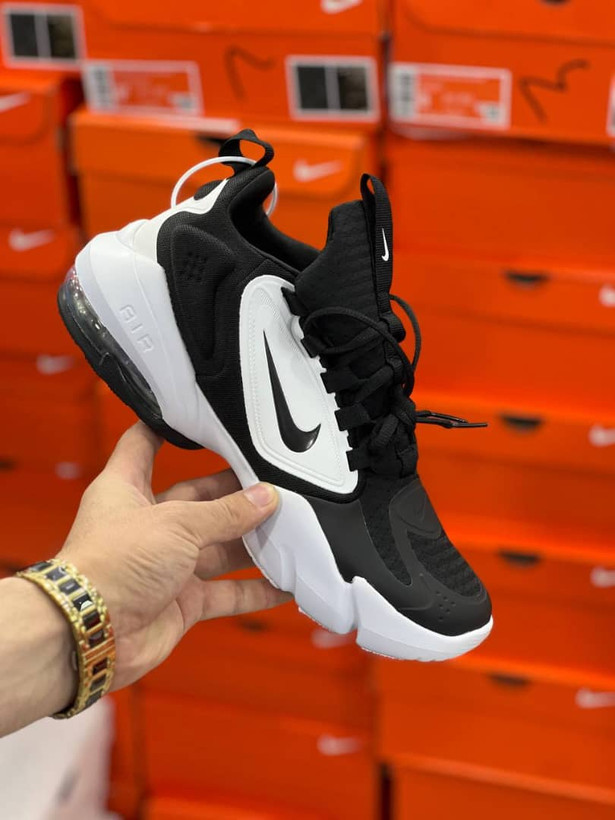 کتونی نایک ایرمکس آلفا ساواچ مسترکوالیتی درجه ۱ Nike air max alpha savageساخت ویتنام وارداتی سایز ۳۸الی۴۵ فروش تکی و عمده ضمانت کیفیت کالا
