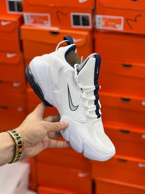 کتونی مسترکوالیتی درجه ۱ نایک ایرمکس آلفا ساواچ Nike air max alpha savageساخت ویتنام وارداتی سایز ۳۸الی۴۵ فروش تکی و عمده ضمانت کیفیت کالا