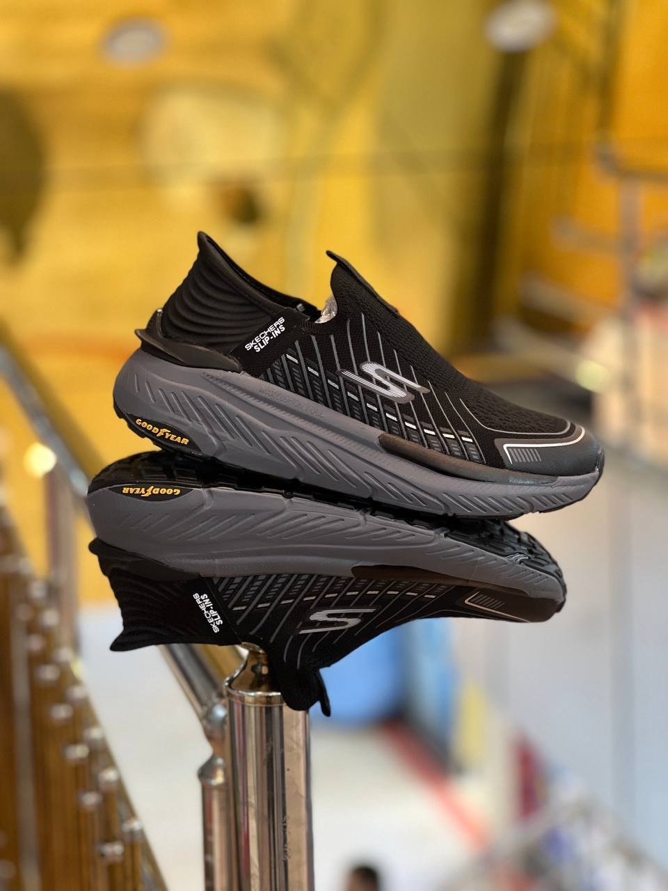 کتونی طبی مردانه اسکیچرز اسلیپ اینز بدون بند مستردرجه ۱ /سبک و طبی و راحت/Skechers Slip _Ins /سایز ۴۰ ۴۱ ۴۲ ۴۳ ۴۴ ۴۵/ساخت ویتنام /فروش تکی و عمده/ضمانت اصالت کالا