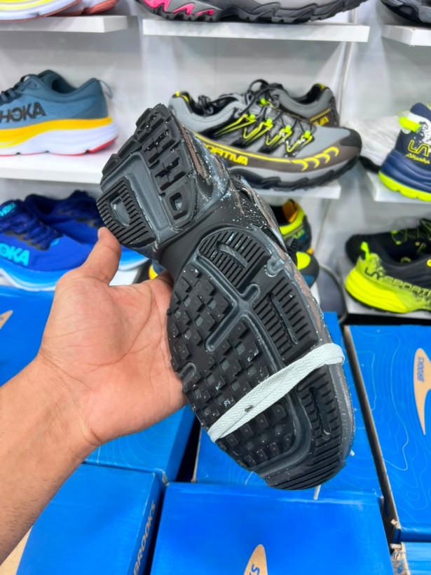 کتونی ست زنانه و مردانه نایک Nike V4k Run مسترکوالیتی درجه ۱/ساخت ویتنام وارداتی/سایز۳۷الی ۴۵/باجعبه بارکد دار/ضمانت کیفیت کالا