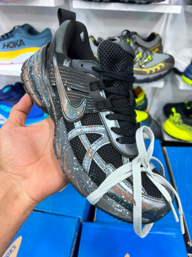 کتونی ست زنانه و مردانه نایک Nike V4k Run مسترکوالیتی درجه ۱/ساخت ویتنام وارداتی/سایز۳۷الی ۴۵/باجعبه بارکد دار/ضمانت کیفیت کالا