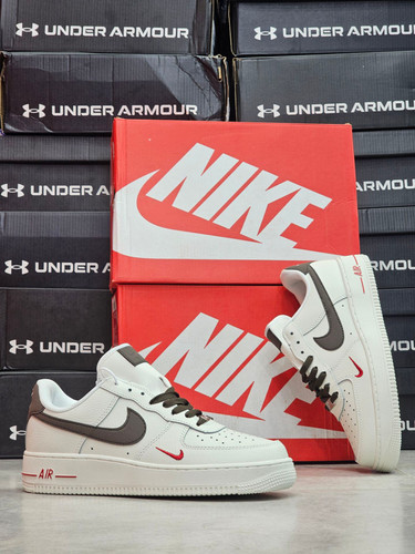 کتونی مردانه نایک ایرفورس رنگ سفید کلاسیک مسترکوالیتی درجه ۱/Nike Air force/ساخت ویتنام وارداتی/ رویه چرم سایز ۴۰_۴۱_۴۲_۴۳_۴۴_۴۵/سفید کلاسیک/فروش تکی و عمده/ضمانت کیفیت کالا