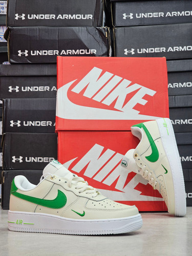 کتونی مردانه نایک ایرفورس رنگ سفید کلاسیک مسترکوالیتی درجه ۱/Nike Air force/ساخت ویتنام وارداتی/ رویه چرم سایز ۴۰_۴۱_۴۲_۴۳_۴۴_۴۵/سفید کلاسیک/فروش تکی و عمده/ضمانت کیفیت کالا