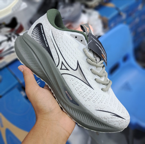 کتونی مردانه میزانو آسترو پلاس مسترکوالیتی درجه ۱ /Mizuno Astro Plus/ساخت ویتنام وارداتی /سایز ۴۰ الی ۴۵/فروش تکی و عمده/ضمانت کیفیت کالا