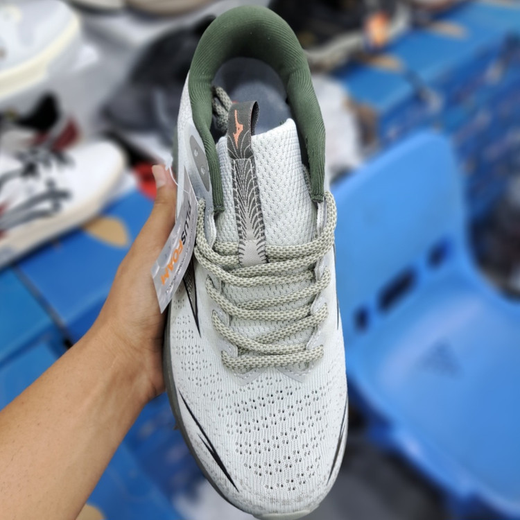 کتونی مردانه میزانو آسترو پلاس مسترکوالیتی درجه ۱ /Mizuno Astro Plus/ساخت ویتنام وارداتی /سایز ۴۰ الی ۴۵/فروش تکی و عمده/ضمانت کیفیت کالا