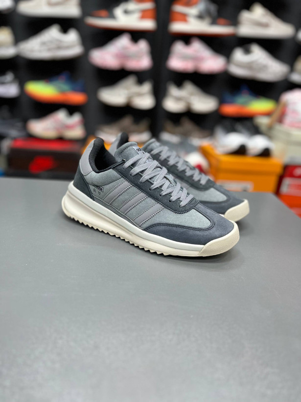 کتونی مردانه آدیداس مدلAdidas sl 72 vietnamمستر درجه ۱ ساخت ویتنام وارداتی سایز ۴۰ الی ۴۵ضمانت کیفیت کالا فروش تکی و عمده