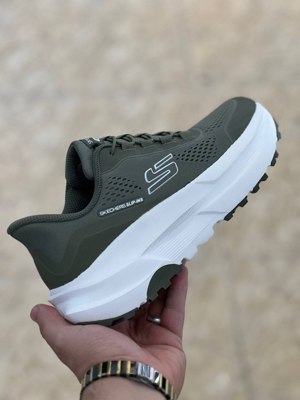 کتونی مستر A اسکیچرز اسلیپ Skechers Slip-insمسترکوالیتی درجه ۱ طبی و بدون بند سایز۴۰ الی ۴۵ ساخت ویتنام وارداتی فروش تکی و عمده/ضمانت کیفیت کالا