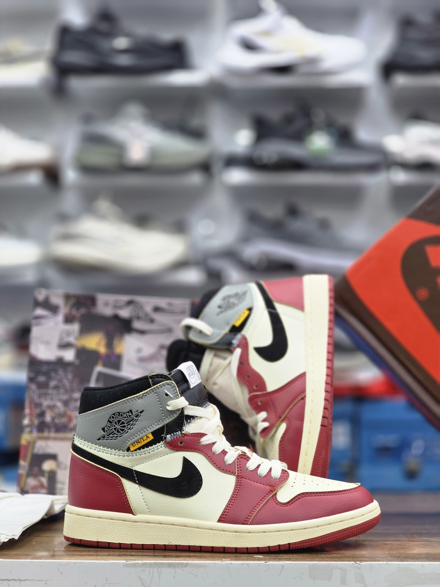 کتونی ویتنامی نایک ایر جردن وان مستر درجه ۱/Nike Air Jordan 1 Low وارداتی ساخت ویتنام سایز ۴۰ الی ۴۵فروش تکی و عمده/ضمانت کیفیت کالا