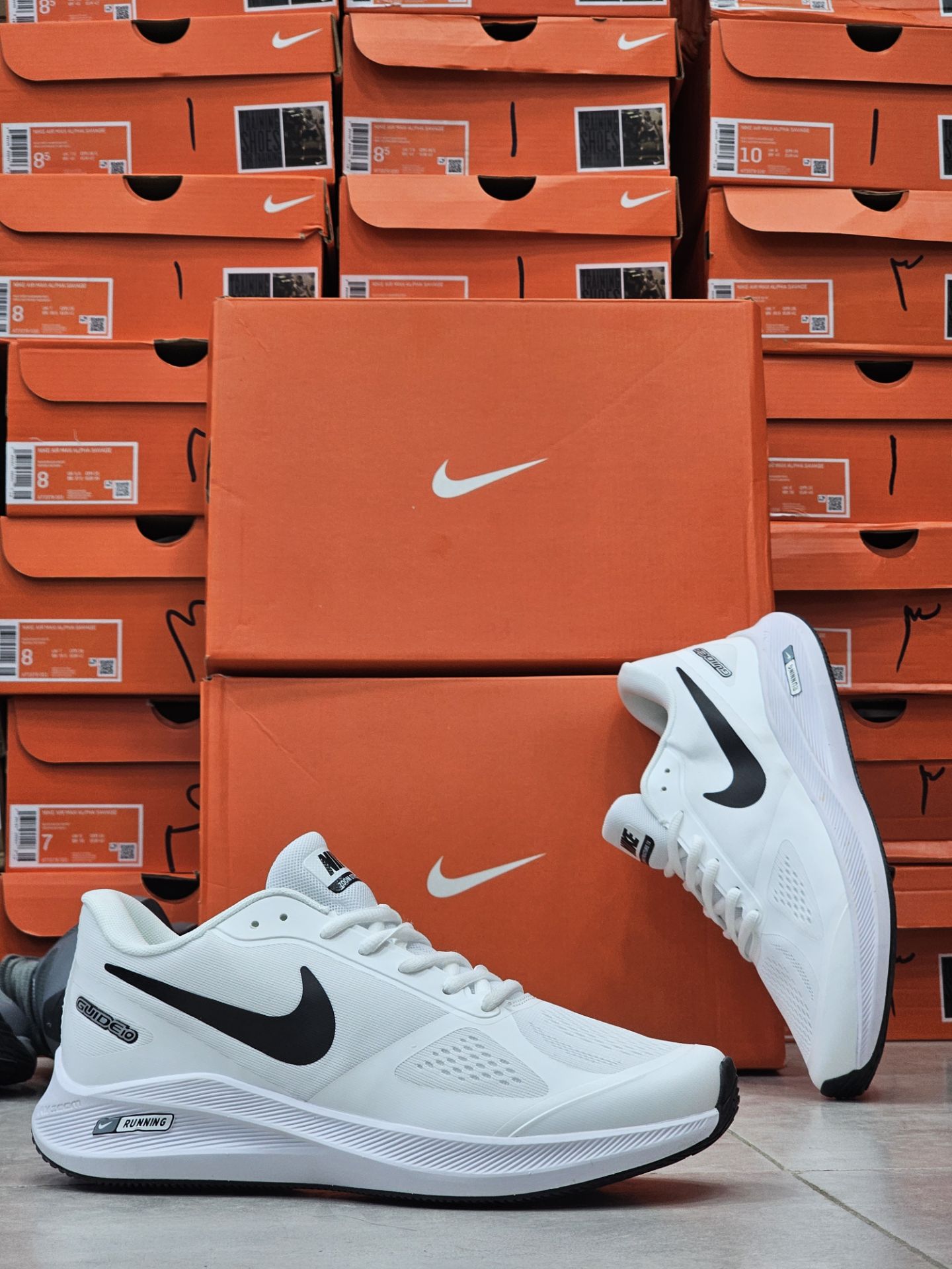 کتونی نایک گاید 10 مسترکوالیتی ۱۰ Nike guide ساخت ویتنام وارداتی سایز۴۰ الی ۴۵فروش تکی و عمده ضمانت کیفیت کالا