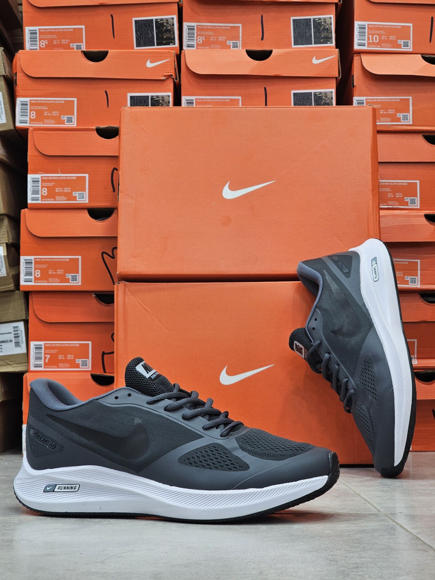 کتونی نایک گاید 10 مسترکوالیتی ۱۰ Nike guide ساخت ویتنام وارداتی سایز۴۰ الی ۴۵فروش تکی و عمده ضمانت کیفیت کالا