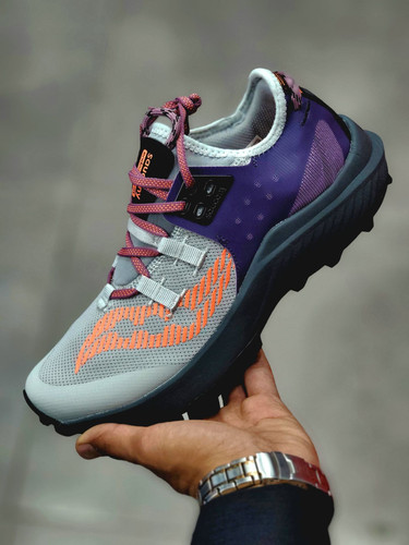 کتونی مسترکوالیتی ساکونی اندورفین ریفت saucony endorphin rift/ساخت ویتنام وارداتی/سایز ۴۰ الی ۴۵/ضمانت کیفیت کالا/فروش تکی و عمده