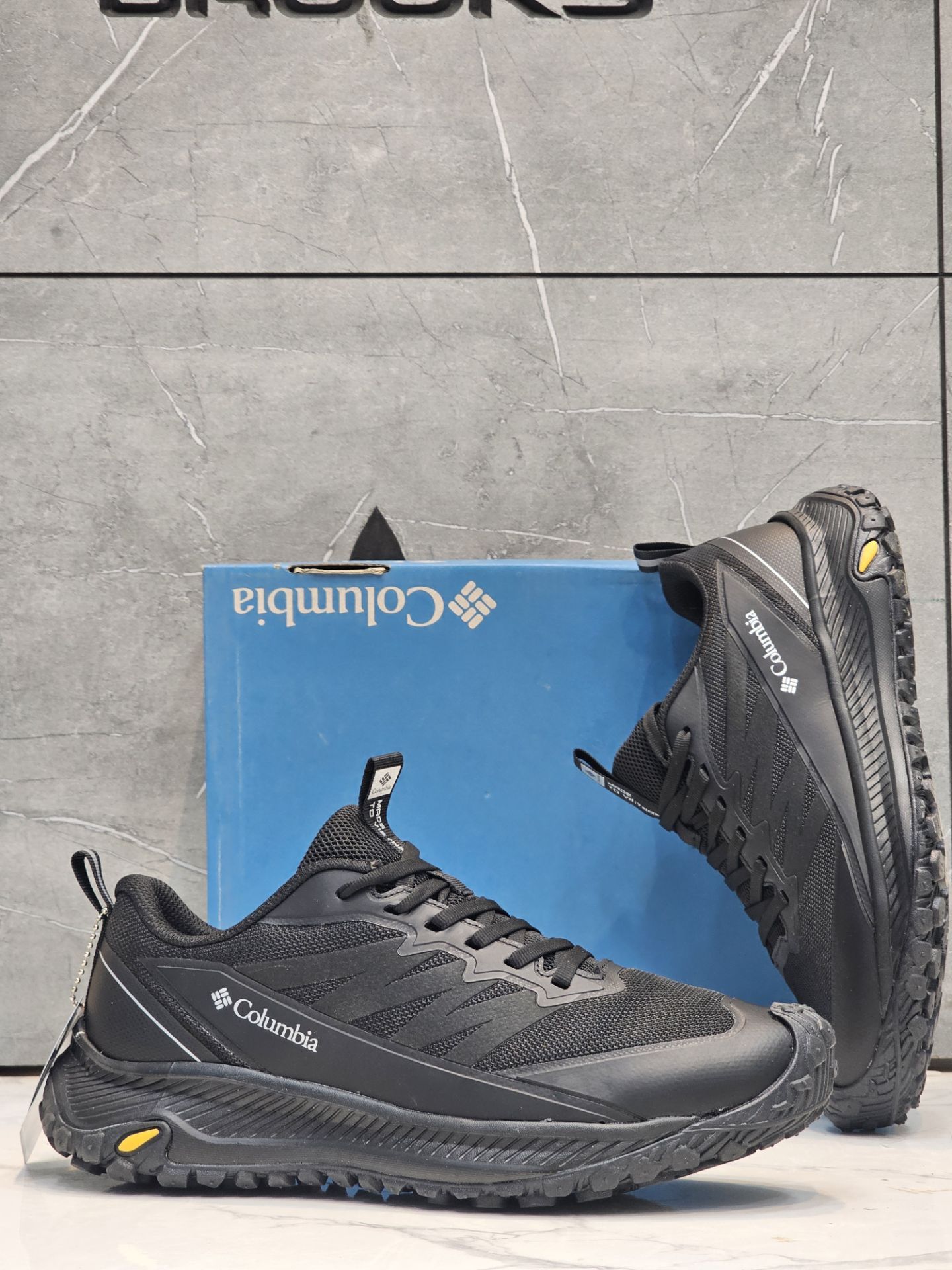 کتونی مردانه کلمبیا/Columbia waterproof/ضد آب گورتکس ساخت ویتنام وارداتی/سایز 40 الی 45/فروش تکی و عمده