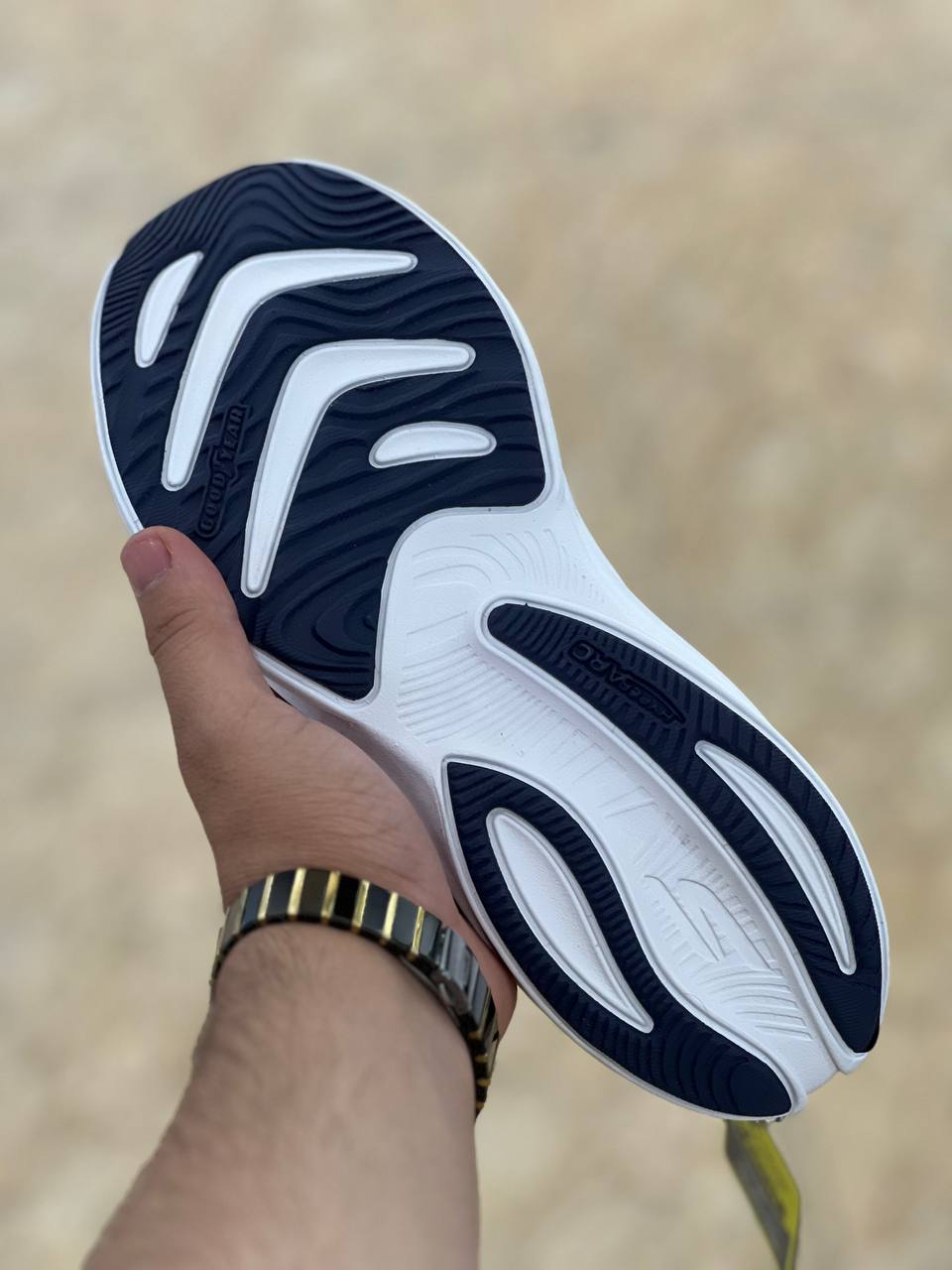 کتونی اسکیچرز هایپر برست skechers Hyper Burst ساخت ویتنام وارداتی سایز ۳۷ الی ۴۰ فروش تکی و عمده ضمانت کیفیت کالا