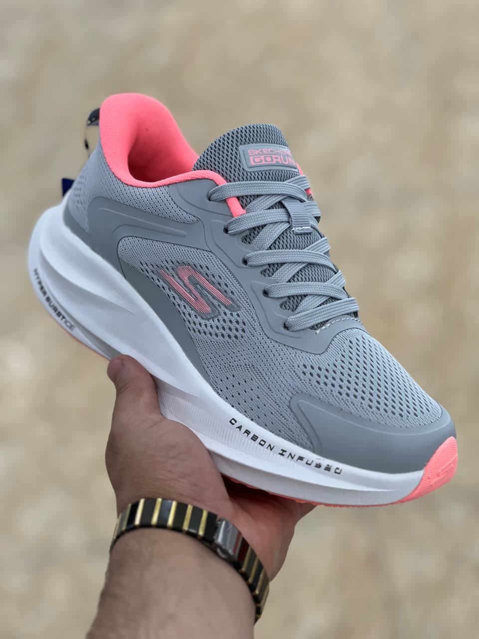 کتونی زنانه اسکیچرز هایپر برست skechers Hyper Burst ساخت ویتنام وارداتی سایز ۳۷ الی ۴۰ فروش تکی و عمده ضمانت کیفیت کالا
