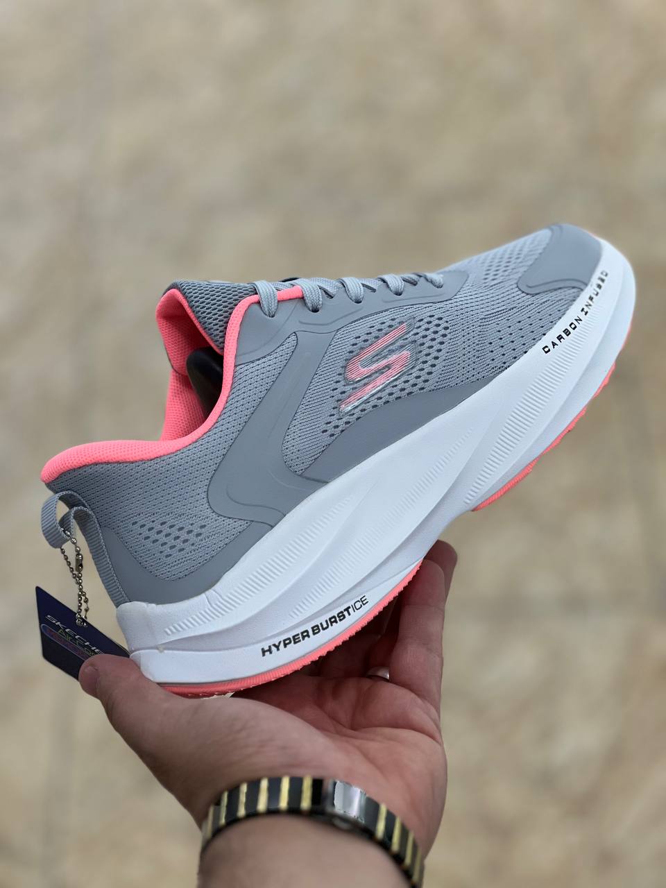 کتونی زنانه اسکیچرز هایپر برست skechers Hyper Burst ساخت ویتنام وارداتی سایز ۳۷ الی ۴۰ فروش تکی و عمده ضمانت کیفیت کالا