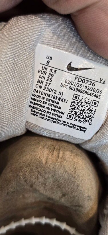 کتونی اسپرت نایک وی تو کی Nike V2k Runساخت ویتنام وارداتی سایز بندی ۳۷ الی ۴۰ضمانت کیفیت کالا مسترکوالیتی درجه ۱