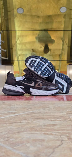 کتونی اسپرت نایک وی تو کی Nike V2k Runساخت ویتنام وارداتی سایز بندی ۳۷ الی ۴۰ضمانت کیفیت کالا مسترکوالیتی درجه ۱