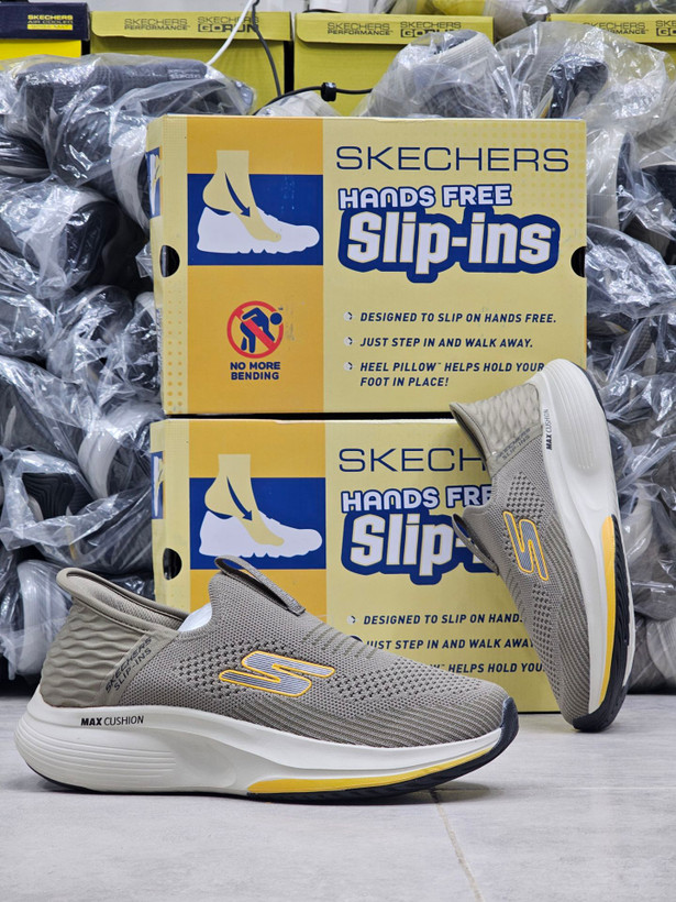 کتونی ویتنامی اسکیچرز بدون بند مکس کوشن/ Skechers Max Cushioningسایز 40 الی 45ساخت ویتنام وارداتی ضمانت کیفیت کالا/فروش تکی و عمده