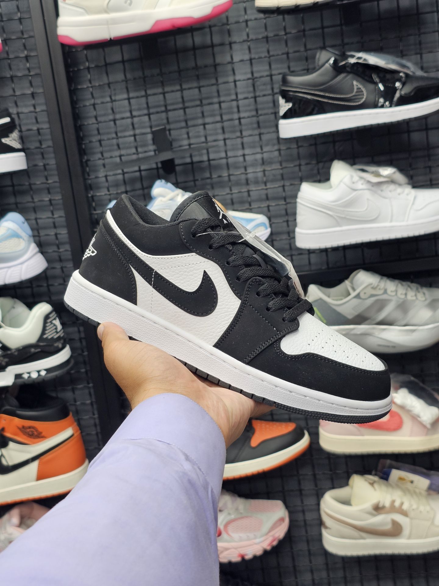 کتونی نایک ایر جردن وان مسترکوالیتی Nike Air Jordan 1 وارداتی ساخت ویتنام سایز ۳۷ الی ۴۵فروش تکی و عمده/ضمانت کیفیت کالا