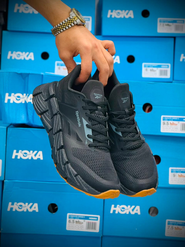 کتونی ریبوک Reebok مسترکوالیتی ساخت ویتنام وارداتی سایز ۴۰ الی ۴۵فروش تکی و عمده ضمانت کیفیت کالا