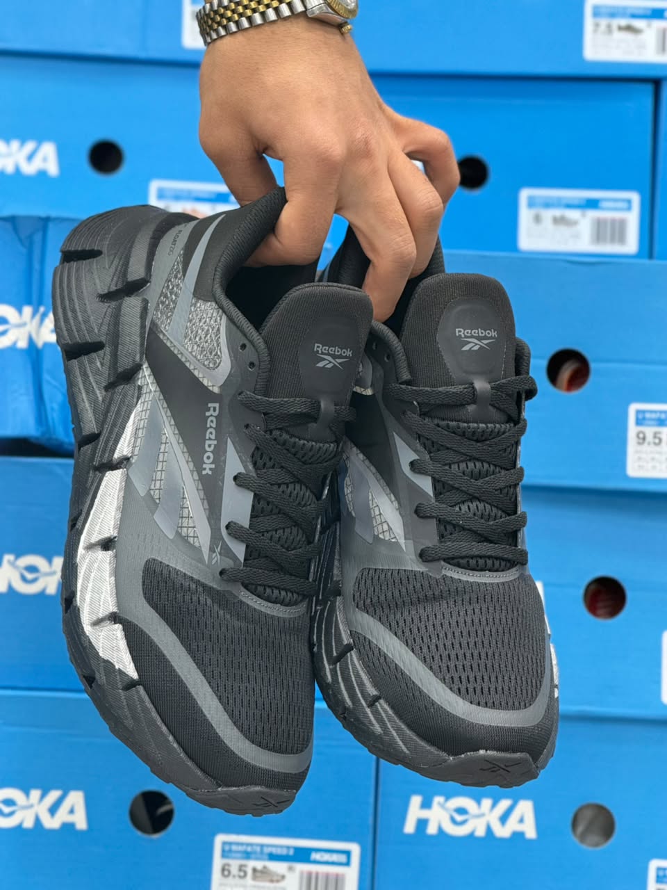 کتونی ریبوک Reebok مسترکوالیتی ساخت ویتنام وارداتی سایز ۴۰ الی ۴۵فروش تکی و عمده ضمانت کیفیت کالا