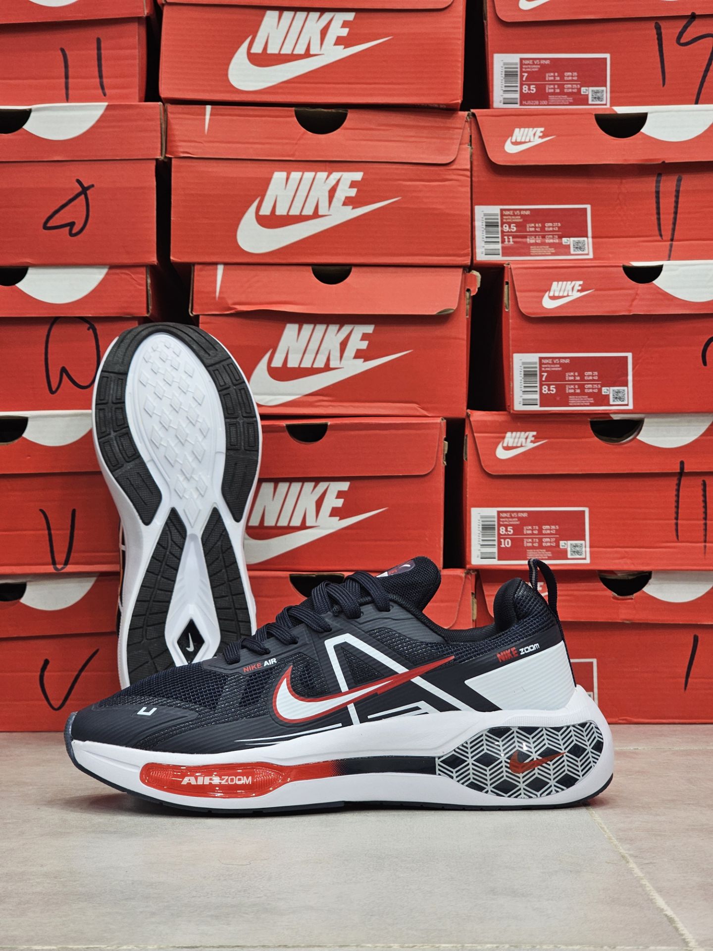 کتونی نایک ایر زوم وینفلو ۲/Nike Air Zoom Winflo 2/سایز ۴۰ الی ۴۵ ساخت ویتنام وارداتی جعبه بارکد دار/ تضمین اصالت کالا/بالاترین کیفیت