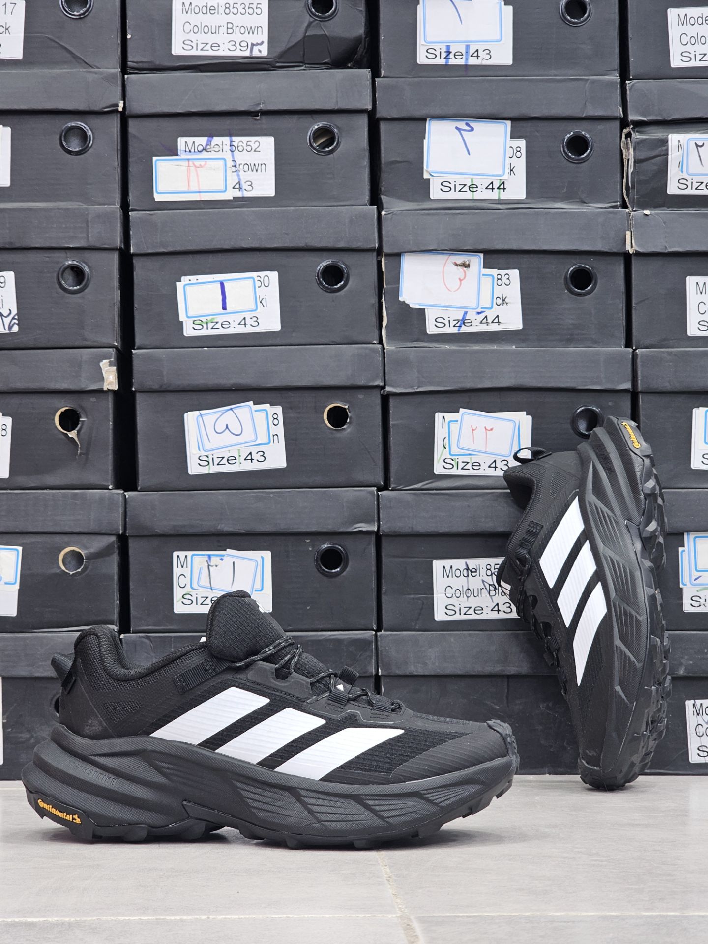 کتونی مردانه آدیداس ترکس مسترکوالیتی Adidas Terrex Vietnam وارداتی ساخت ویتنام سایز ۴۰ الی ۴۵فروش تکی و عمده ضمانت اصالت کالا