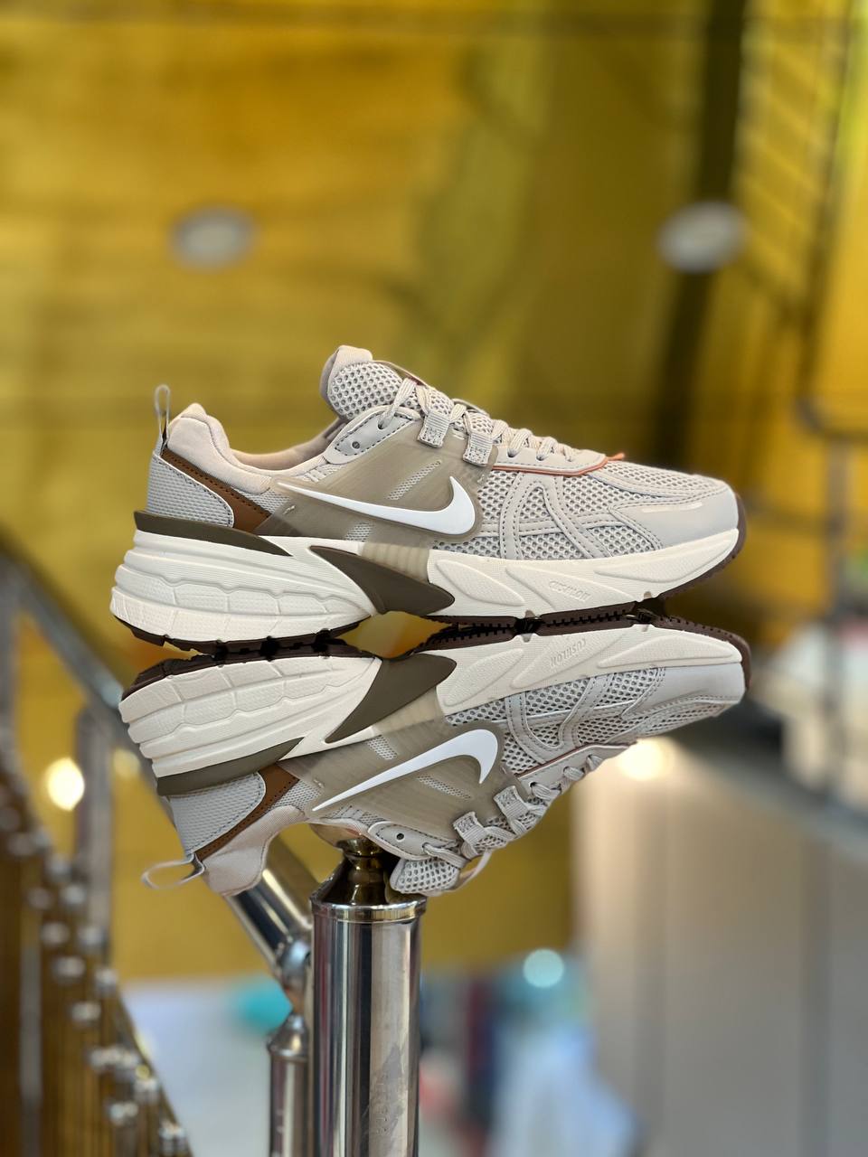 کتونی ویتنامی نایک وی تو کی Nike V2k Runساخت ویتنام وارداتی سایز بندی ۳۷ الی ۴۰ضمانت کیفیت کالا مسترکوالیتی درجه ۱