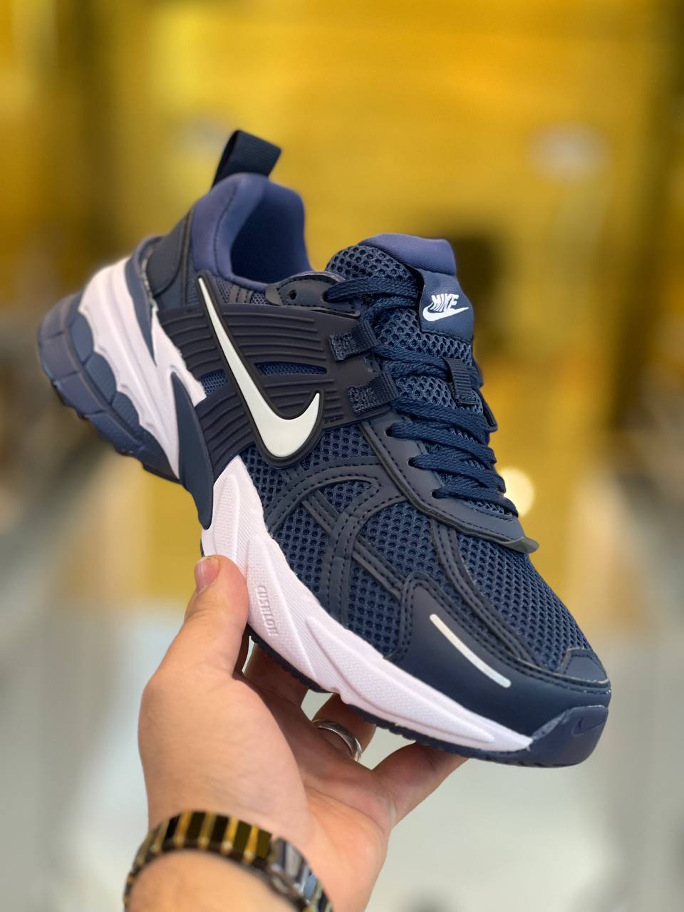 کتونی اسپرت نایک وی تو کی Nike V2k Runساخت ویتنام وارداتی سایز بندی ۳۷ الی ۴۰ضمانت کیفیت کالا مسترکوالیتی درجه ۱