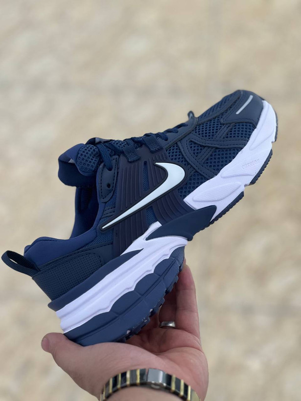 کتونی اسپرت نایک وی تو کی Nike V2k Runساخت ویتنام وارداتی سایز بندی ۳۷ الی ۴۰ضمانت کیفیت کالا مسترکوالیتی درجه ۱