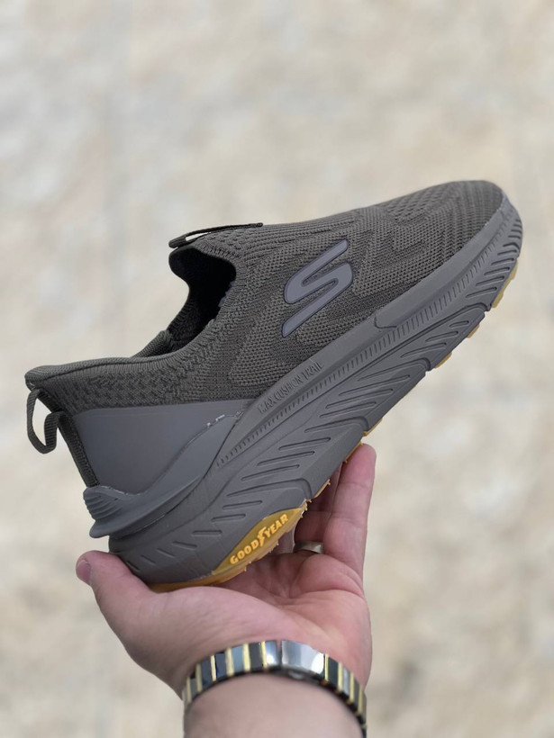 کتونی مسترکوالیتی اسکیچرز بدون بند Skechers BOBS Sport Glide-Step Slip-Ins/ساخت ویتنام وارداتی/سبک و طبی و راحت/ سایز ۴۰ الی ۴۵/فروش تکی و عمده/ضمانت اصالت کالا/ کیفیت مسترکوالیتی درجه ۱