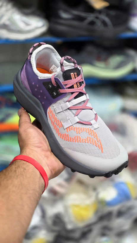 کتونی ویتنامی ساکونی اندورفین ریفت saucony endorphin rift مسترکوالیتی/ساخت ویتنام وارداتی/سایز ۴۰ الی ۴۵/ضمانت کیفیت کالا/فروش تکی و عمده