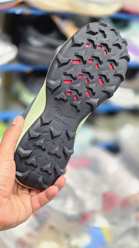 کتونی مردانه ساکونی اندورفین ریفت saucony endorphin rift/ساخت ویتنام وارداتی/سایز ۴۰ الی ۴۵/ضمانت کیفیت کالا/فروش تکی و عمده