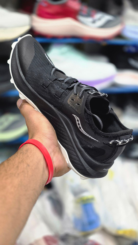 کتونی مسترکوالیتی ساکونی اندورفین ریفت saucony endorphin rift/ساخت ویتنام وارداتی/سایز ۴۰ الی ۴۵/ضمانت کیفیت کالا/فروش تکی و عمده