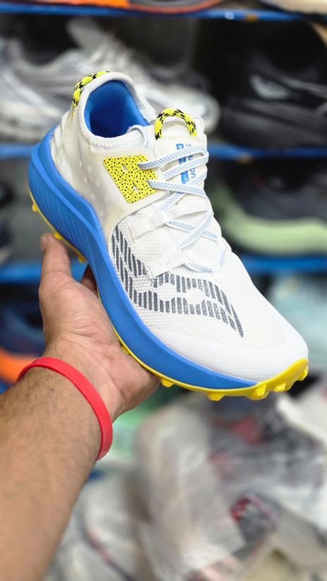 کتونی مسترکوالیتی ساکونی اندورفین ریفت saucony endorphin rift/ساخت ویتنام وارداتی/سایز ۴۰ الی ۴۵/ضمانت کیفیت کالا/سایز ۴۰ الی ۴۵/فروش تکی و عمده