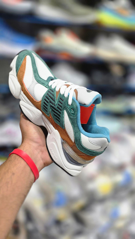 کتونی مردانه نیوبالانس ۹۰۶۰ مسترکوالیتی A پیاده رویی و رانینگ/ Newbalance 9060/ ساخت ویتنام وارداتی / سایز ۴۰الی ۴۵ فروش تک و عمده ضمانت اصالت کالا کیفیت مسترکوالیتی درجه ۱