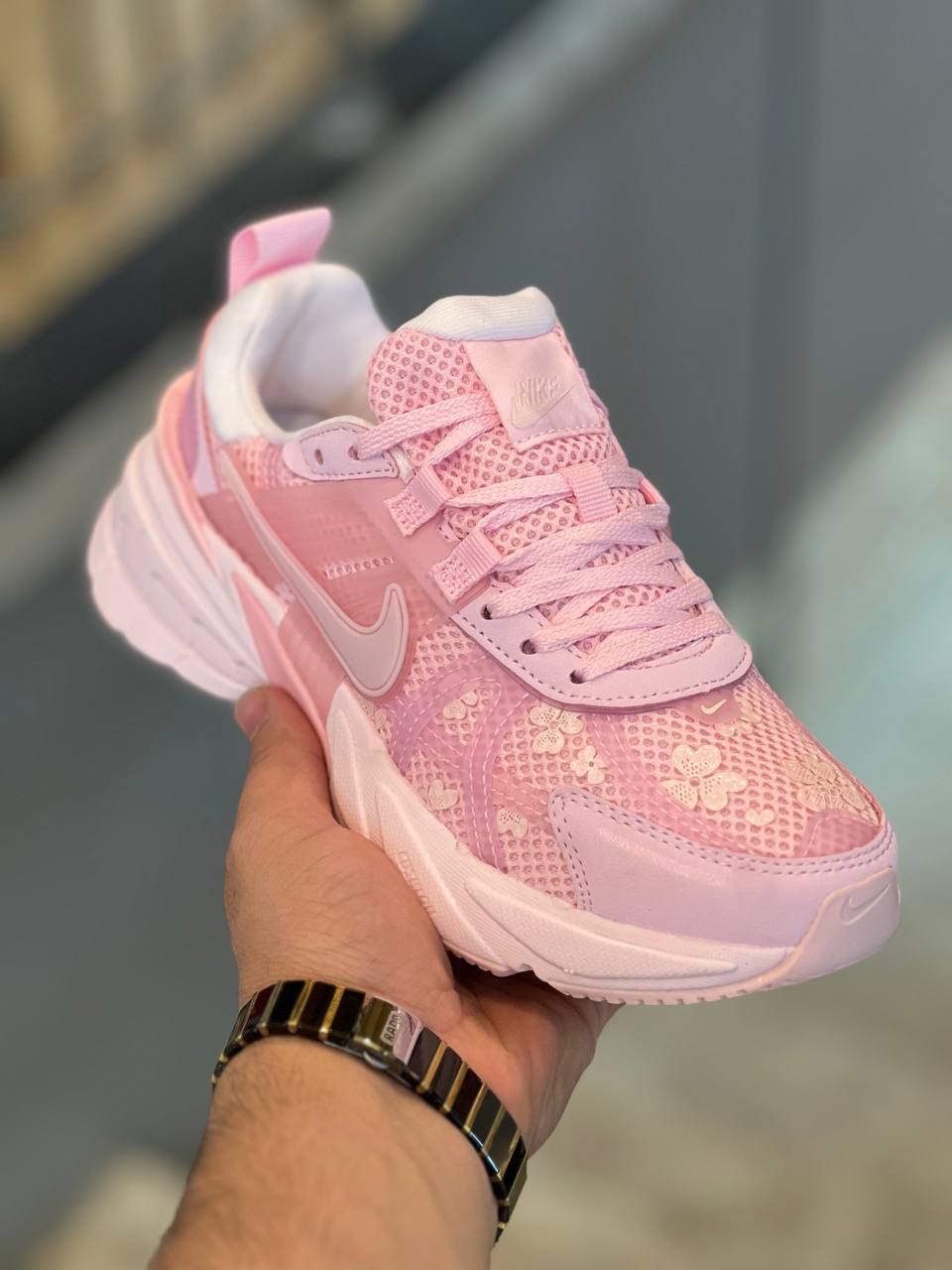 کتونی زنانه نایک وی تو کی Nike V2k Run /سایز 37الی40ساخت ویتنام وارداتی فروش تکی و عمده ضمانت کیفیت کالا