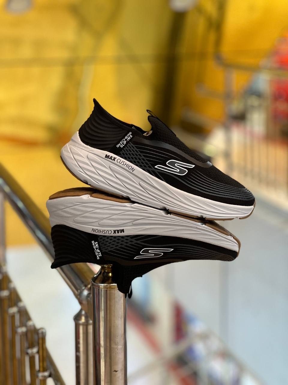 خرید اسکیچرز اسلیپ Skechers Slip-insمسترکوالیتی درجه ۱ طبی و بدون بند سایز۴۰ الی ۴۵ ساخت ویتنام وارداتی فروش تکی و عمده/ضمانت کیفیت کالا