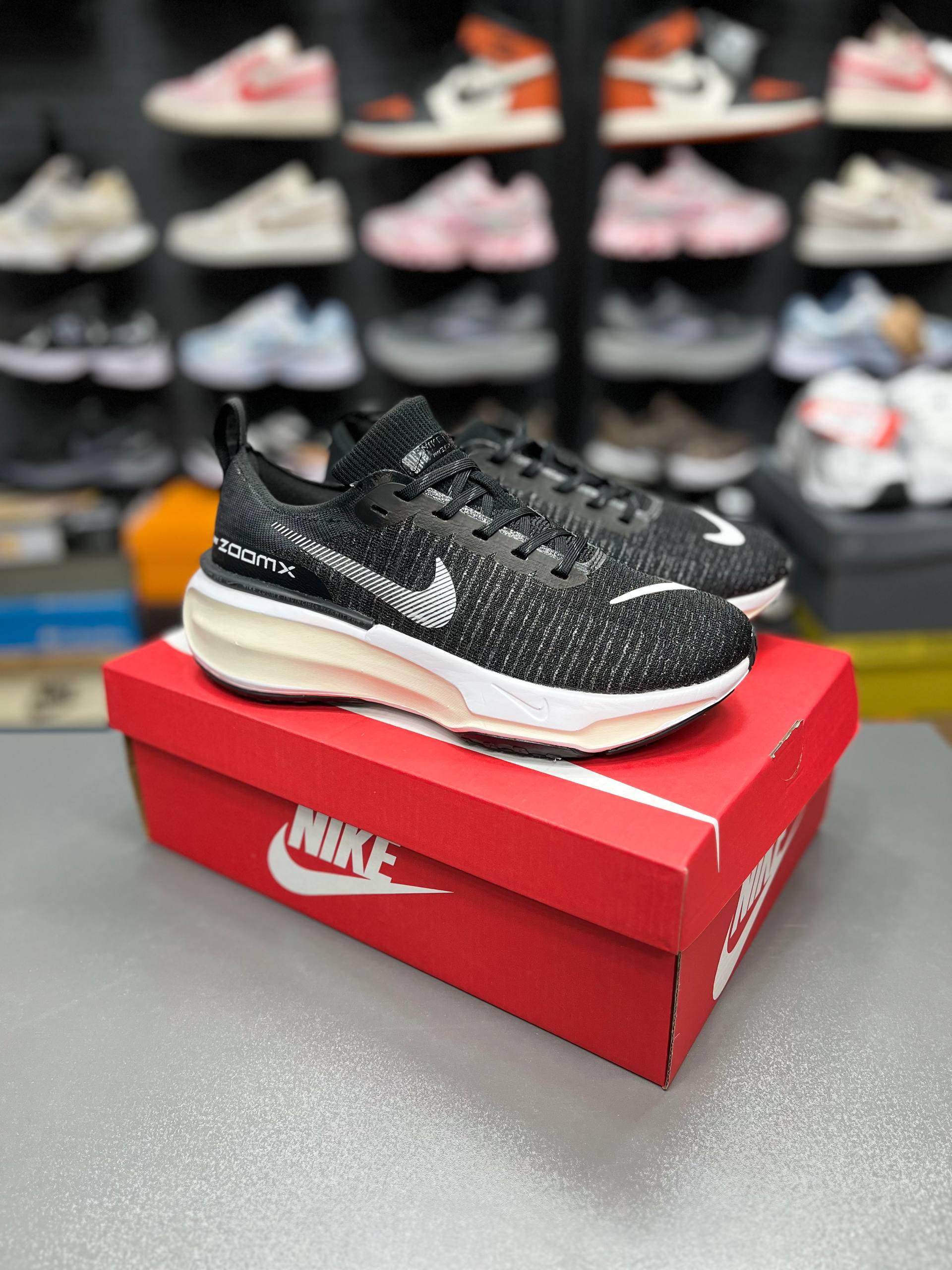 کتونی نایک زوم ایکس اینوینسیبل ران3 /Nike ZoomX Invincible Run 3 ساخت ویتنام وارداتی سایز ۴۰ الی۴۵ فروش تکی وعمده/ضمانت کیفیت کالا