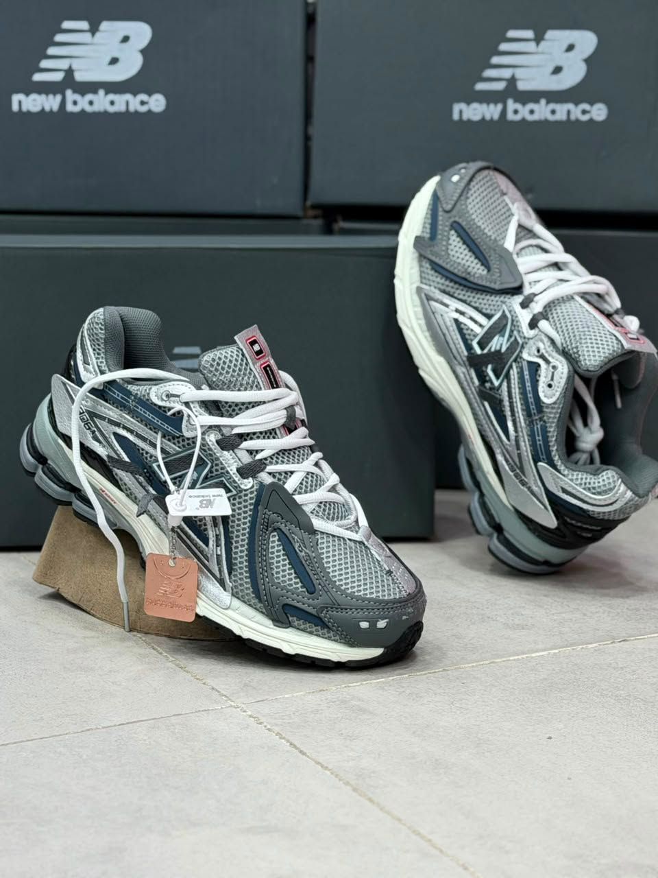 کتونی نیوبالانس ۱۹۰۶ مسترکوالیتی Newbalance 1906 ساخت ویتنام وارداتی سایز۳۸ الی ۴۵ فروش تکی و عمده ضمانت کیفیت کالا