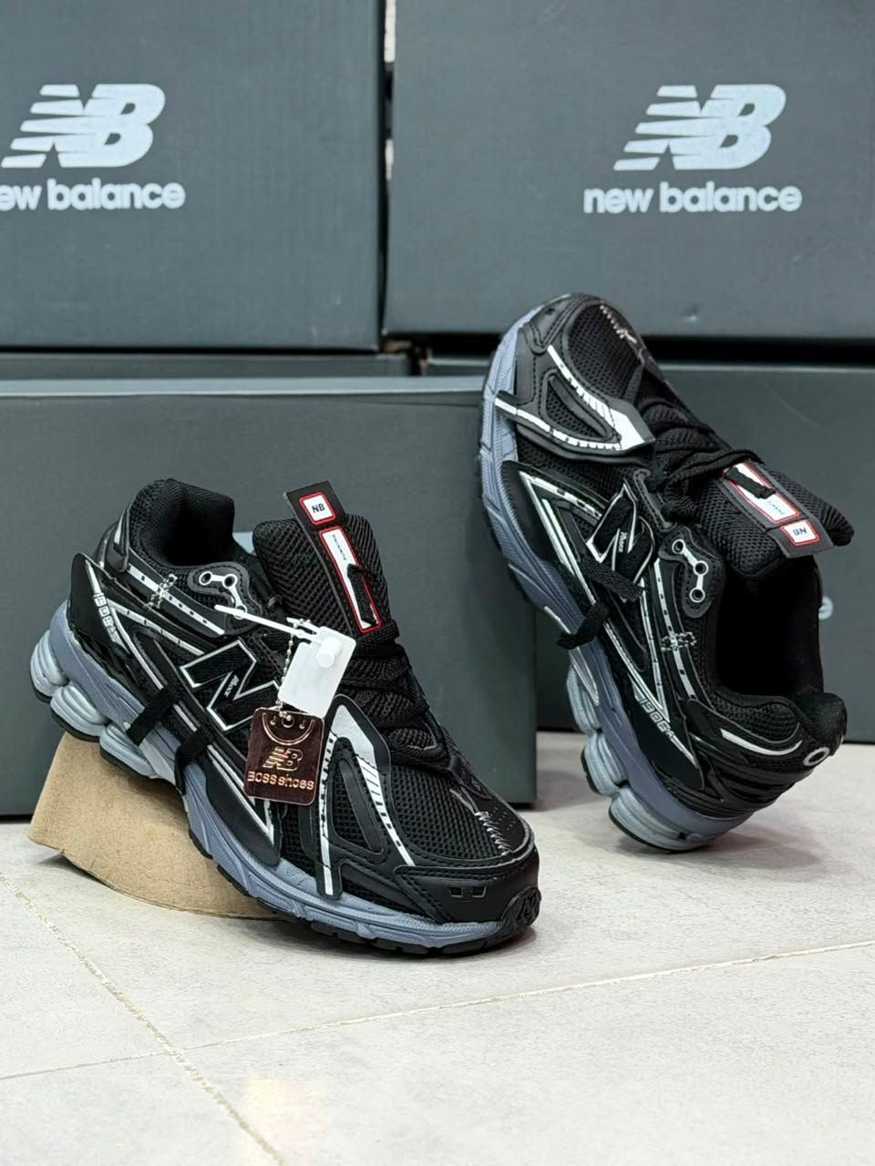 کتونی نیوبالانس ۱۹۰۶ مسترکوالیتی Newbalance 1906 ساخت ویتنام وارداتی سایز۳۸ الی ۴۵ فروش تکی و عمده ضمانت کیفیت کالا