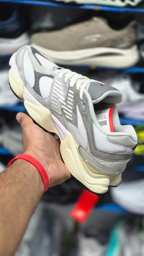 کفش مردانه نیوبالانس ۹۰۶۰ پیاده رویی و رانینگ Newbalance 9060ساخت ویتنام وارداتی سایز ۴۰الی ۴۵ فروش تک و عمده ضمانت کیفیت کالا
