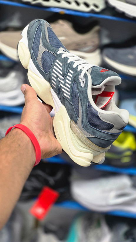 کتونی ویتنامی نیوبالانس ۹۰۶۰ پیاده رویی و رانینگ Newbalance 9060ساخت ویتنام وارداتی سایز ۴۰الی ۴۵ فروش تک و عمده ضمانت کیفیت کالا