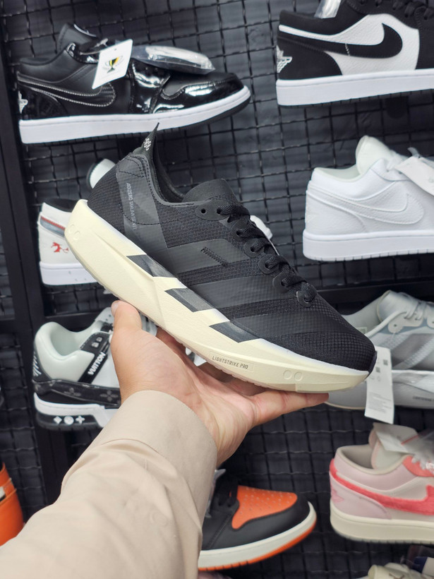 کتونی زنانه آدیداس رانینگ و پیاده رویی آدی زیرو پرو 4/Adidas adizero Adios Pro 4/ساخت ویتنام وارداتی/سایز ۳۸ ۳۹ ۴۰/فروش عمده و تک/ضمانت کیفیت کالا