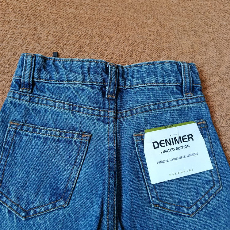 شلوار جین بچه گانه اورجینال برند دنیمر Denimerمدل نیم بگ آبی سنگشور سایز ۲تا ۱۵ سال فروش تکی و عمده ضمانت کیفیت کالا