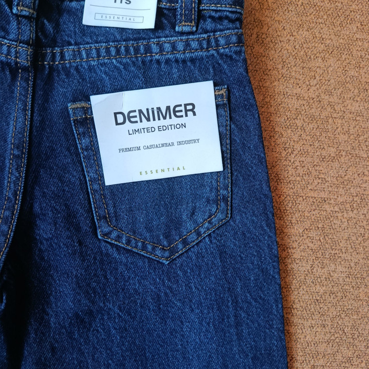شلوار جین بچه گانه اورجینال برند دنیمر Denimerمدل نیم بگ آبی سنگشور سایز ۲تا ۱۵ سال فروش تکی و عمده ضمانت کیفیت کالا